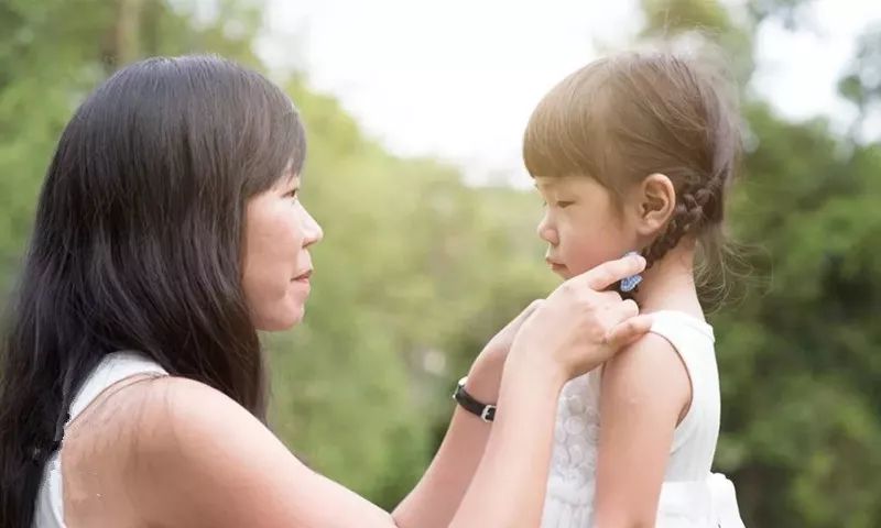 孩子出不出色,与母亲的性格关系太大了