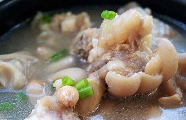 坐月子猪脚炖什么最好 fed6dd4bb62d4226b2d23d1de271649d.jpeg