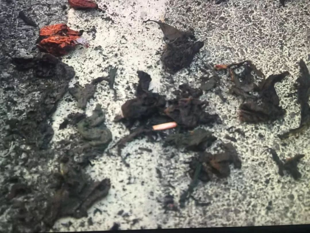 【爆炸新闻】惊险!厦门一小吃店门口液化气罐突然起火,两人烧伤