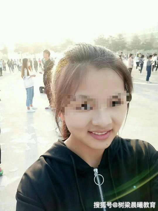 河南惨死女大学生家属的这一年:奶奶病逝、父