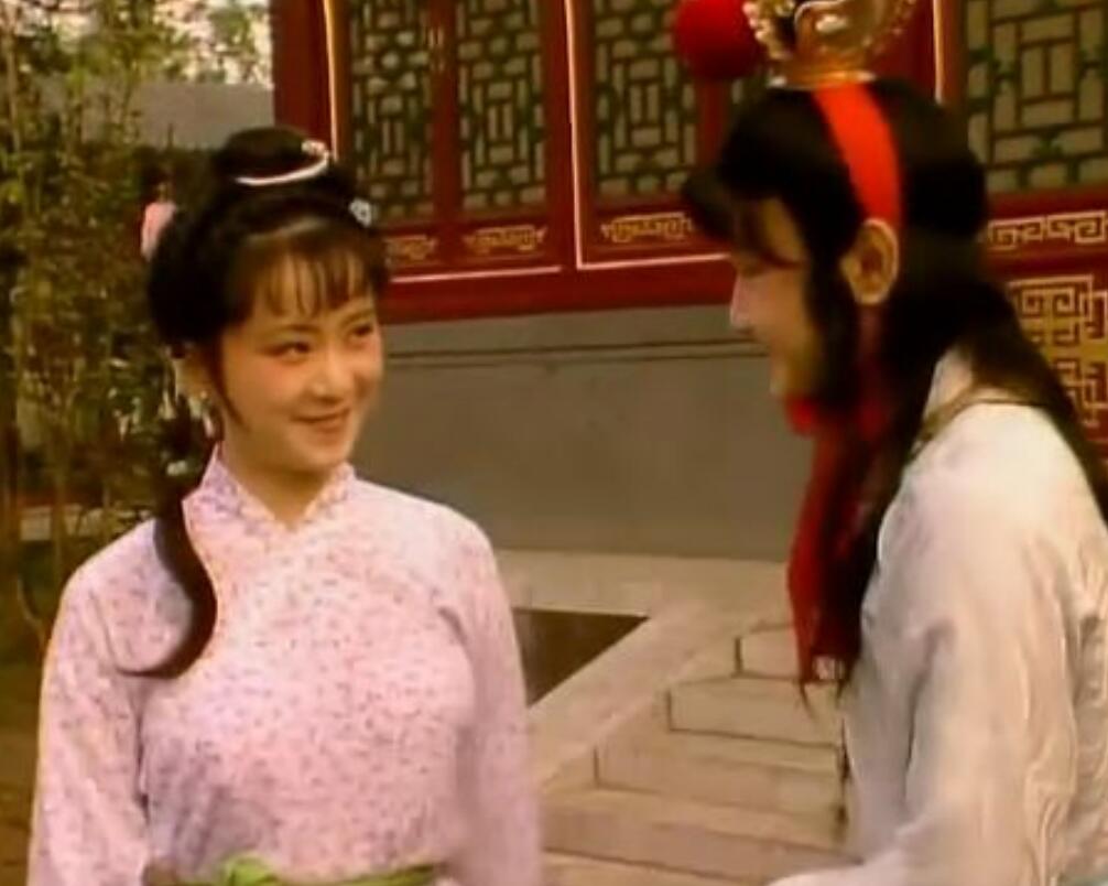 袭人芳官伴宝玉猜一成语_成语故事简笔画