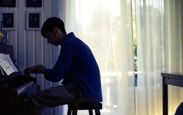 如何变成一个高冷的人 9b8816b3ce3e4a4f81a76c8762dfeb49.jpeg