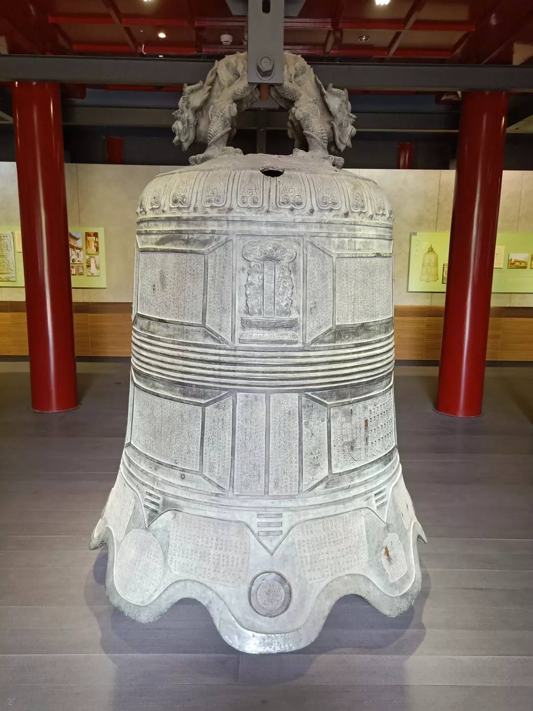 中国唯一一座以古钟研究的皇家寺院，鸣钟祈福为何要108下？_展览