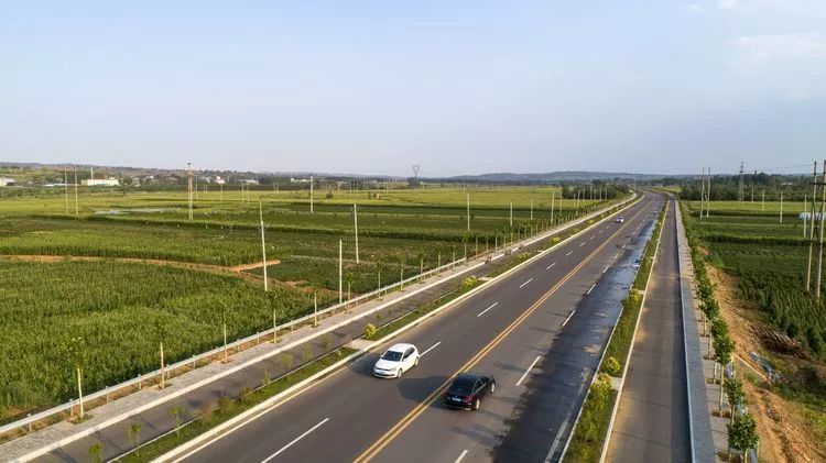 沁县208国道至南涅水石刻馆旅游公路工程全长4.