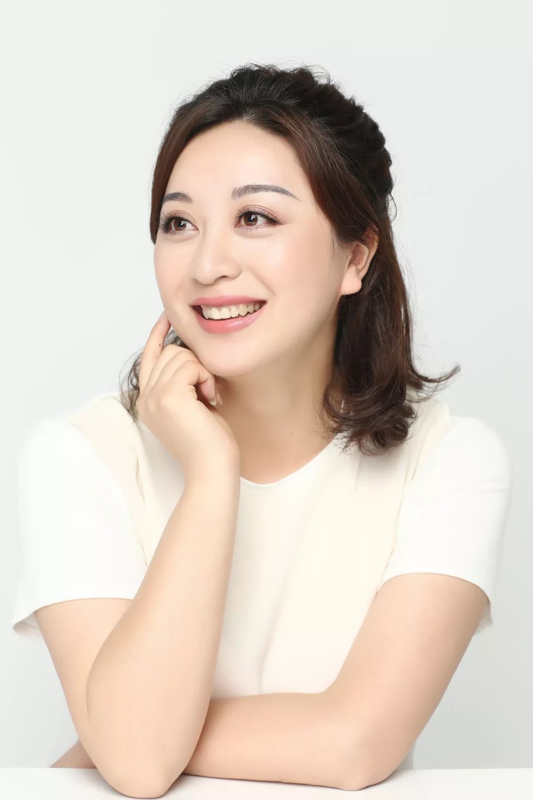 隋晓庆 国家二级演员 工青衣,宗程派 教授班级:青衣4班