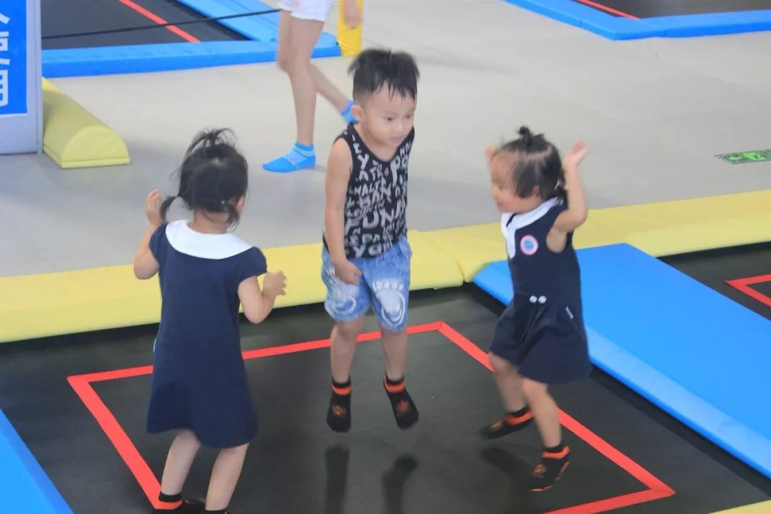 d284bf47694443149a183e0d844e1d04.jpeg