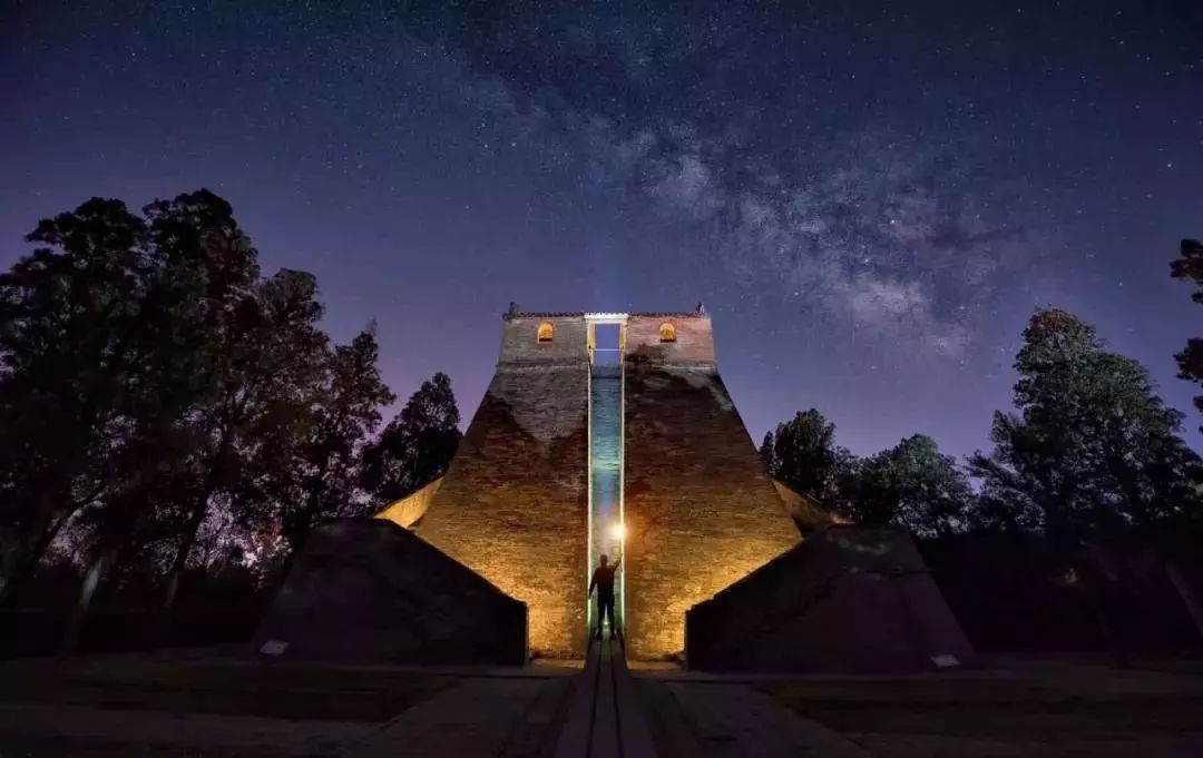 世界上著名的天文台 ef1a12218fa4489483b47f45da6b4583.jpeg