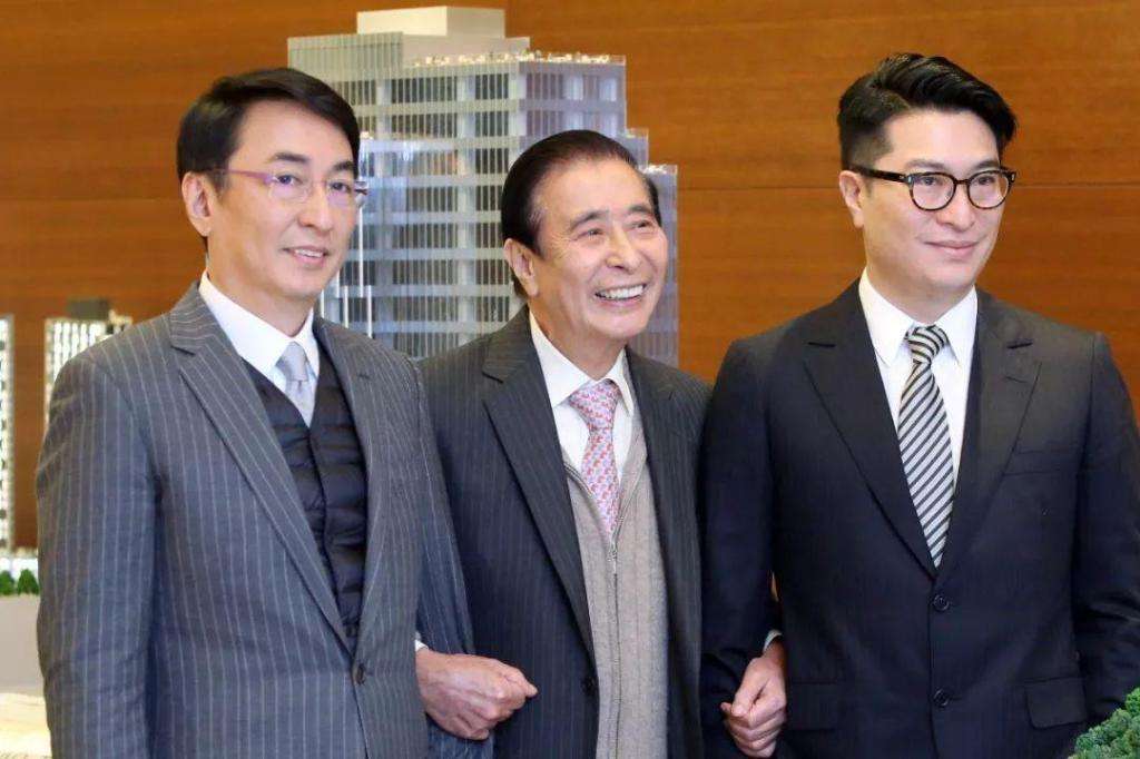 小米董事突然变动地产大亨李家杰辞任廉政公署社委主席接替