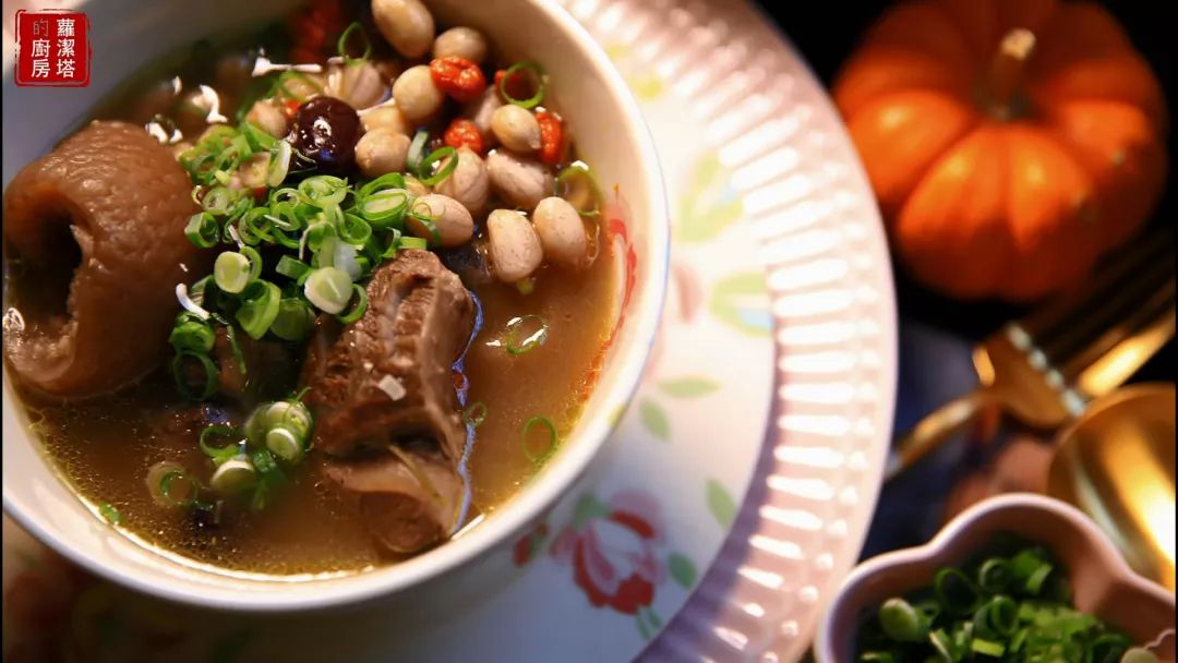 猪脚怎么煮能去除腥味 1e003d11ddbf4e8dbff70809b5dd8914.jpeg