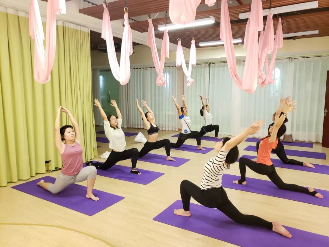 瑜伽体验低至8.3元/次,多项课程,任你选择,缓解你的工作疲劳!