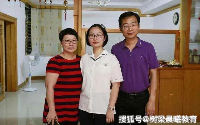 福建高考状元全排名_她是福建最贵女状元,拿到的高考奖金,父母不吃不喝