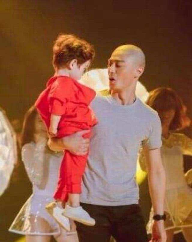 林心如女儿太美,霍建华被迷出强迫症,网友:看