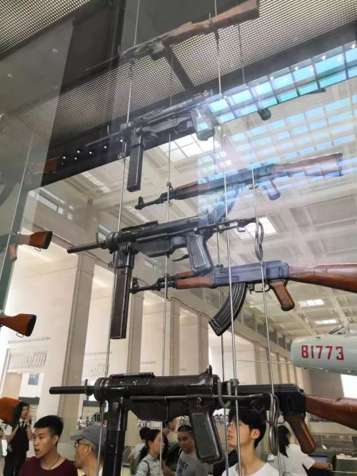 “抗日神剧”鉴定专用枪！看到这枪你就可以换台了！