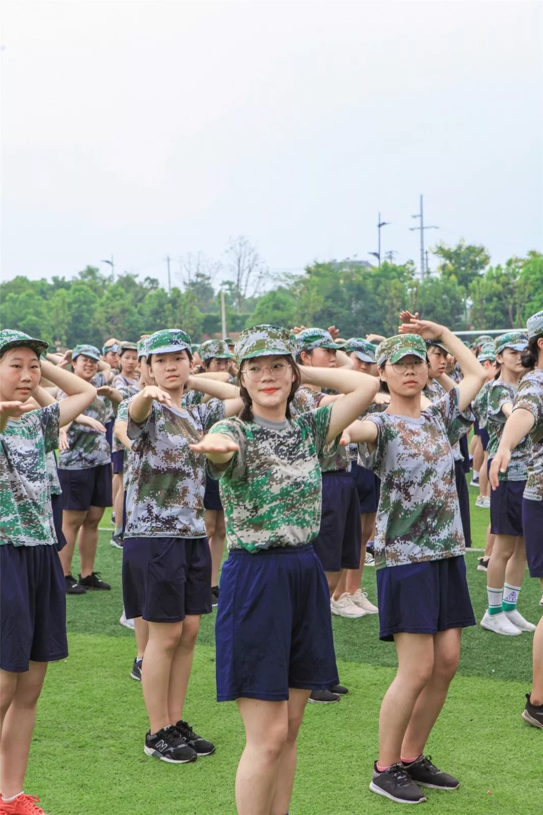 校园资讯南陵中学军训班级集结完毕请检