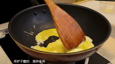 59d32e8788cc48bda339cca686353288.gif