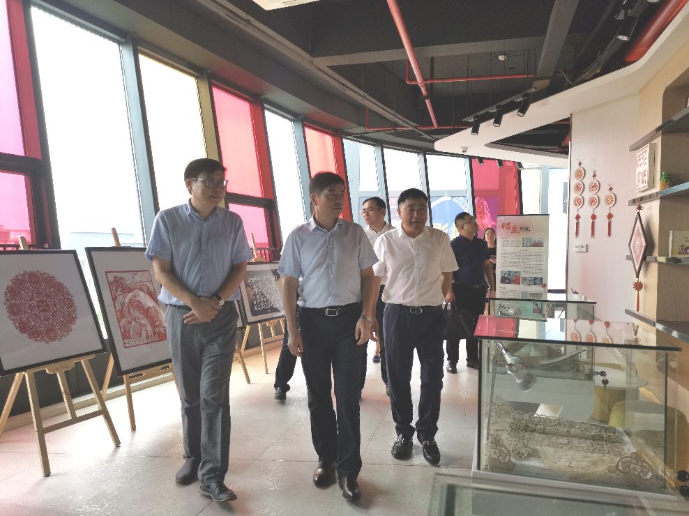 萧山区区长王敏调研参观瓜沥七彩社区 ，他这样评价……_小镇