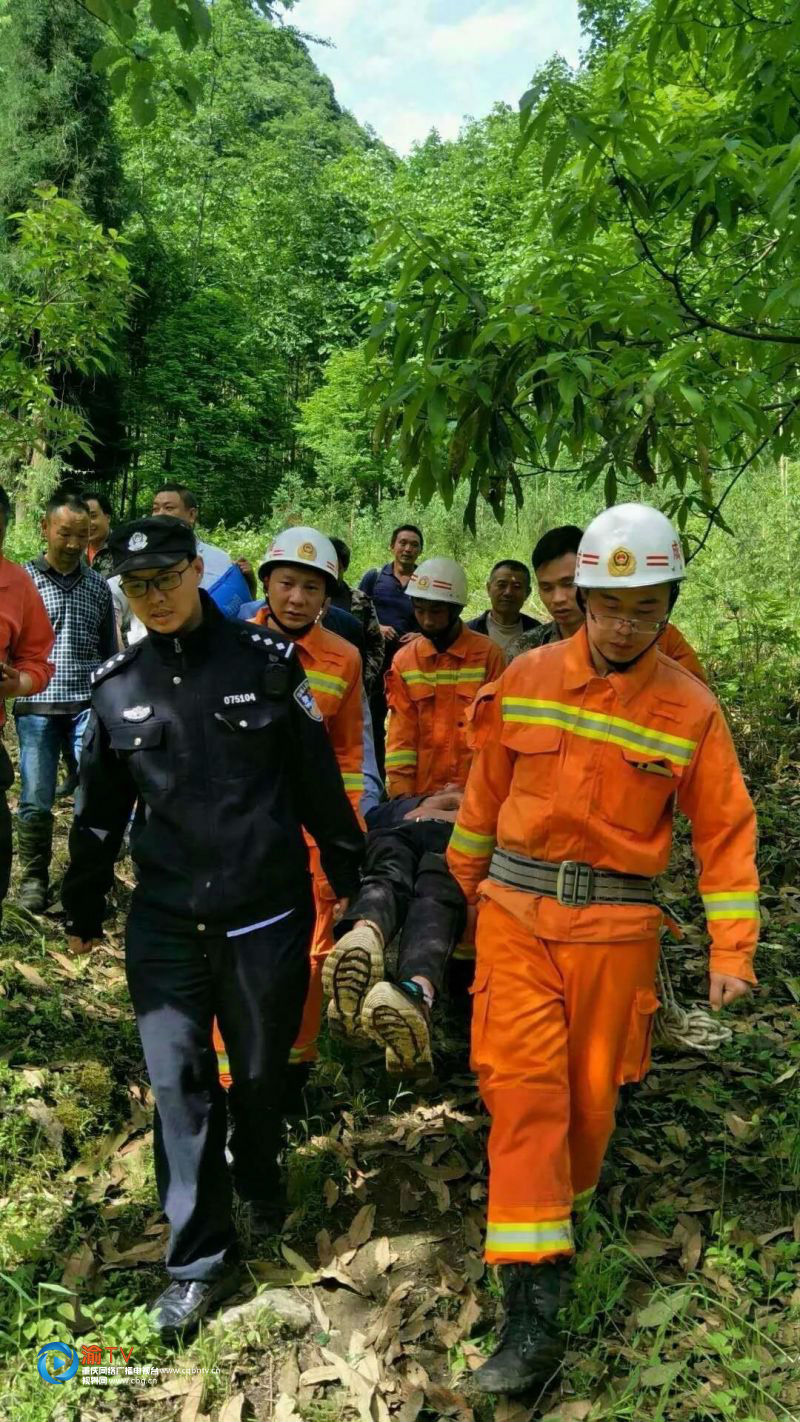 营救被山洪围困游客 重庆好男儿成都英勇牺牲_李科