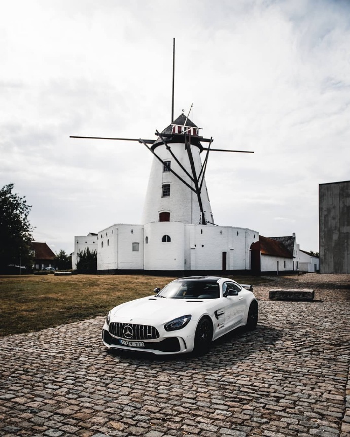 mercedes - benz amg gtr