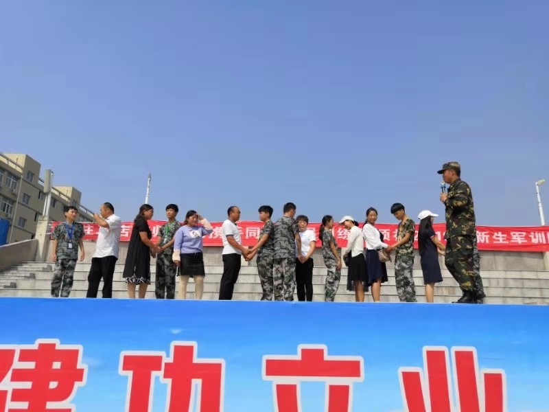 驻马店技师学院2019级新生军训感恩教育特别报道