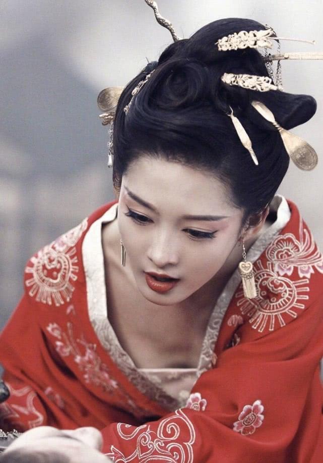 有什么好看的最新古装剧 b1a70d7e3b2d4d67a433555c375f2d63.jpeg