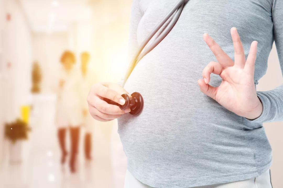                     妈咪孕期腰酸背痛很受罪！真相大多是因为这个……