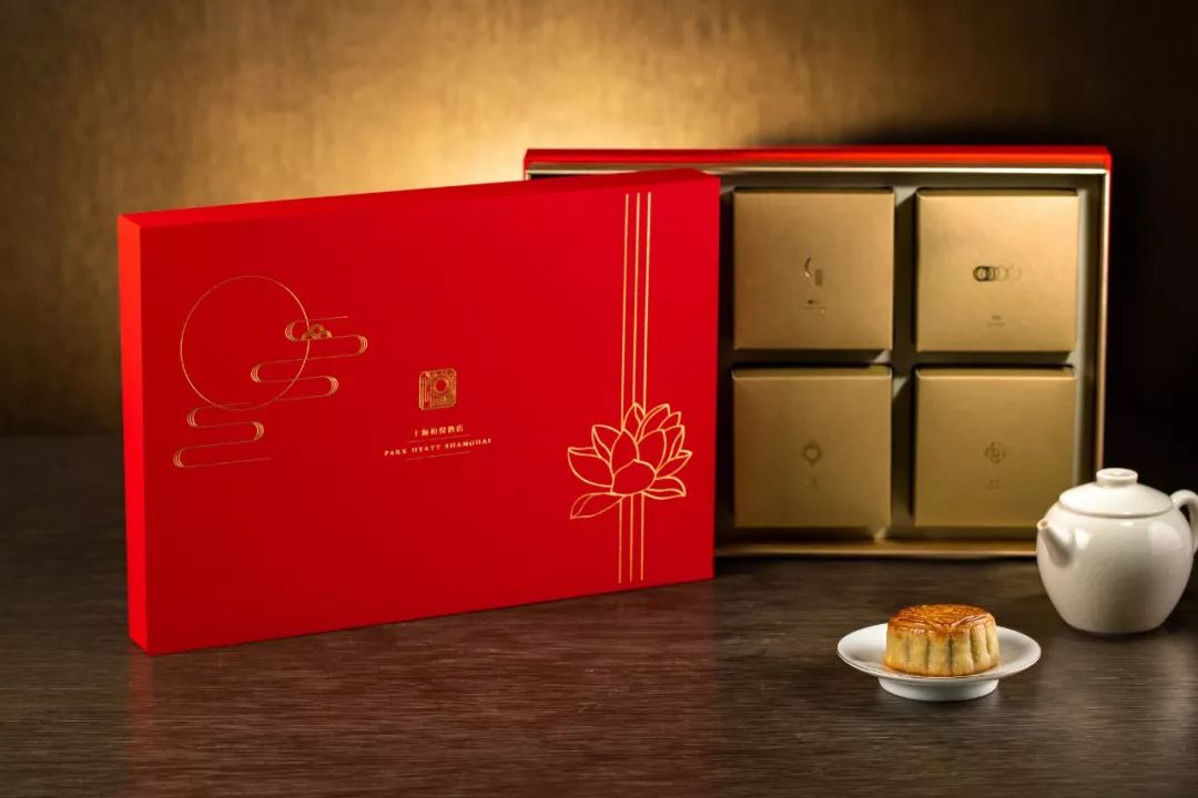 888805上海新天地安达仕酒店04奶黄流心月饼&鲜肉月饼奶黄流心月饼