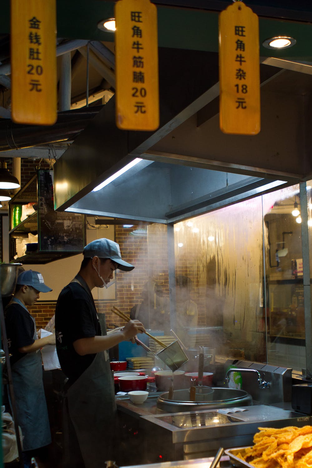北京锋味餐厅人均消费_餐厅卡通图片