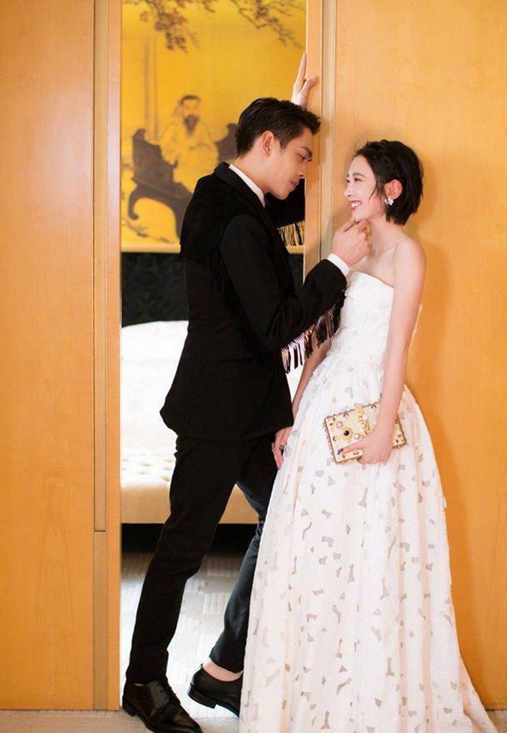 唐艺昕张若昀婚后首合体这波庆生也太甜蜜了