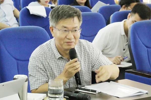 专业综合评价委员会主任委员,辽宁工程技术大学原副校长张佐刚教授