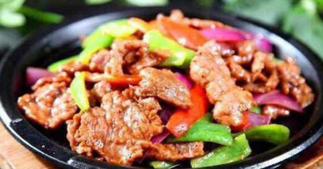 一块烧红的铁板用锤砸猜成语_烧红的铁板(2)