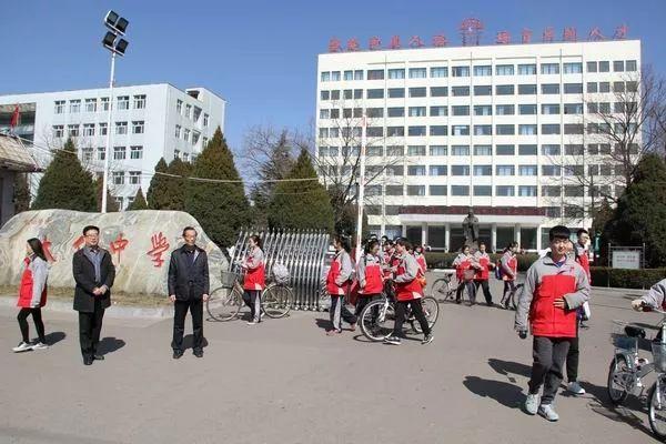 长治小学排名_长治上南街小学图片(2)