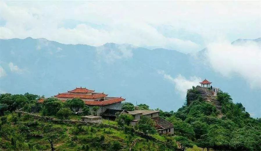 其中,婺源公山江湾别墅,鹰潭市铜锣湾国际旅游文化城,婺源上饶文上饶景区上上城图片