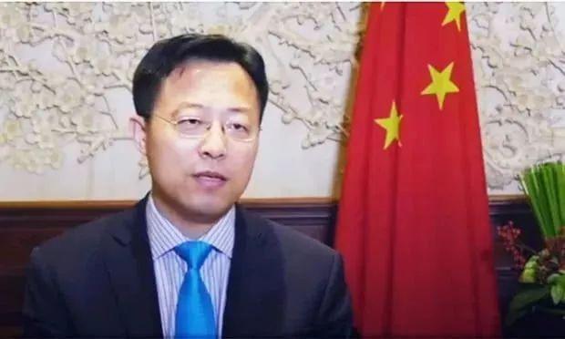 华姐新同事报到:他是推特上战斗力最强的中国外交官!