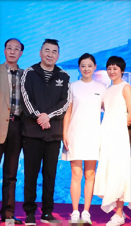 陈建斌对戏梅婷,大夏天捂西装汗流浃背,直言不看剧本超自信!