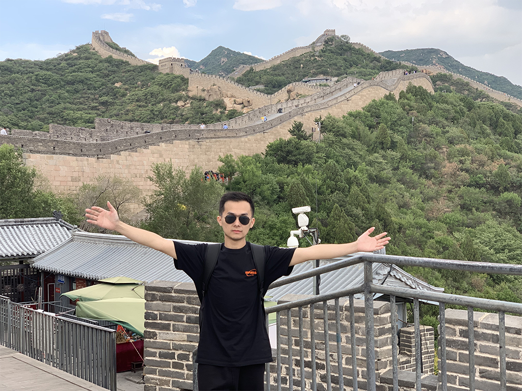 被尊称为教父的郭盛华现在他到底在哪