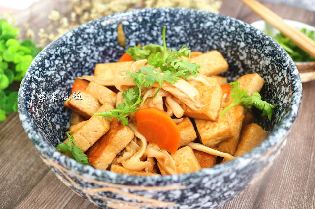 低热量食材排行 2ff0fdc5e2214e14a1ac1c9956360b73.jpeg
