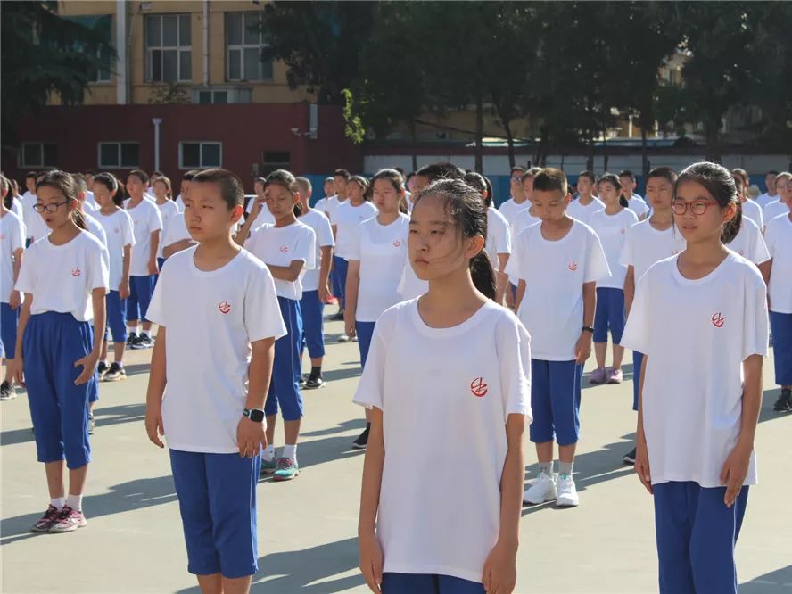 八月成长季在丽泽遇见更好的自己丽泽中学初中部2019级新初一入学教育