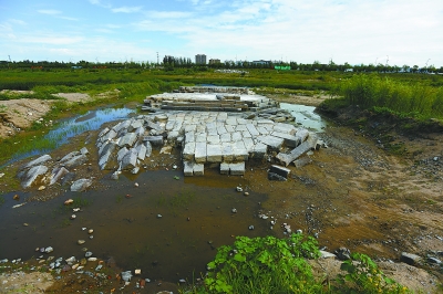 宣化：洋河湿地发现明代古桥遗址