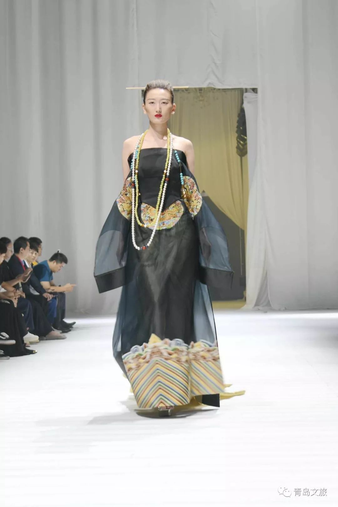 影视时尚这场时装秀在西海岸刮起中国风