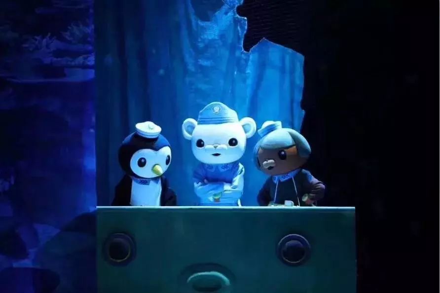"海底小纵队集合! 呱唧,启动海底报告!"萌娃一听就兴奋!