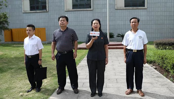 随后,永安法院院长陈颖发布统一行动命令并带队执行,三明市人大代表