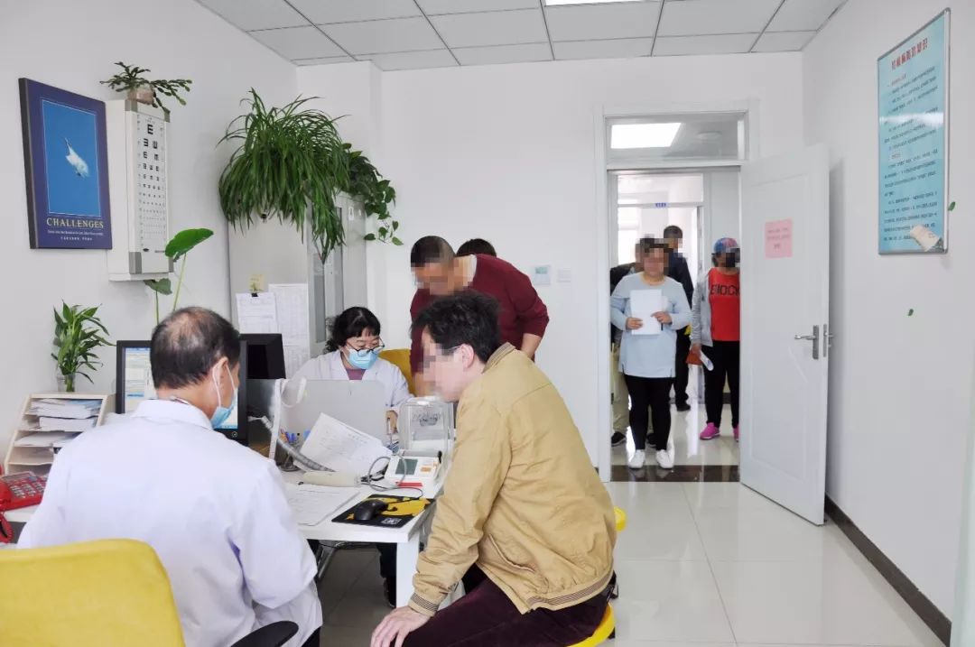 5. 定期体检，及早发现疾病，及时治疗。6. 注意个人和环境卫生，远离传染