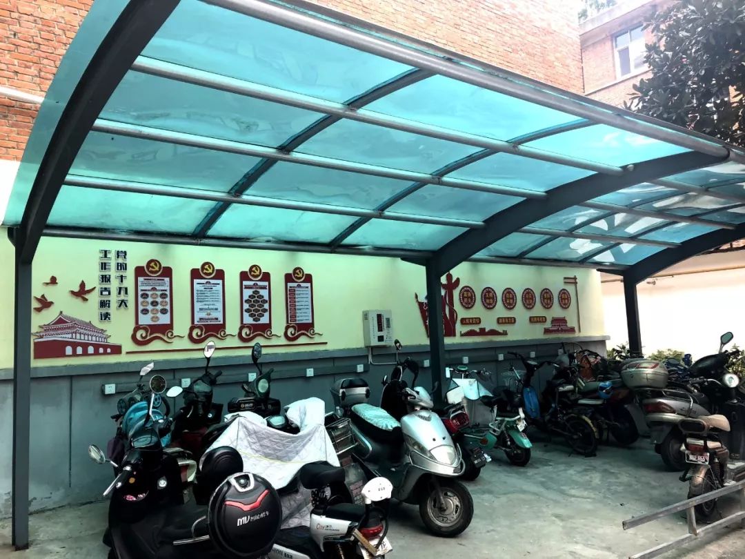 浉河区工信局家属院:齐心协力抓共建 老旧小区换新颜