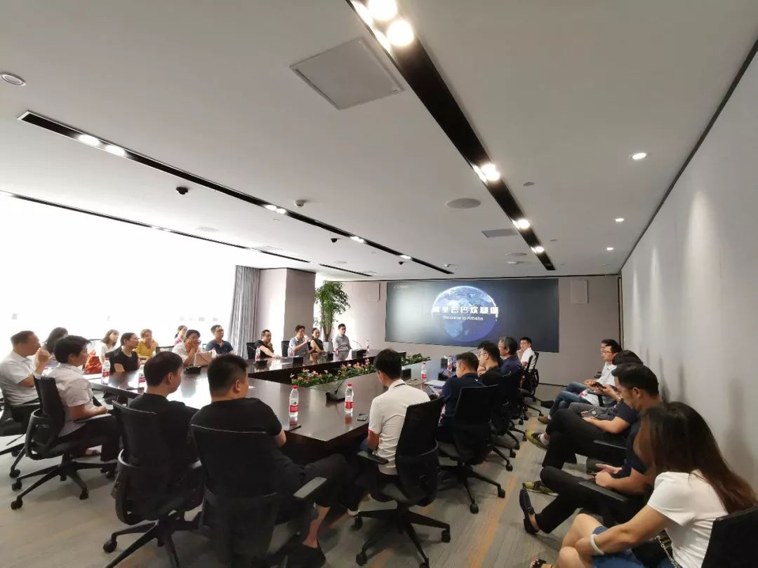 科技创新中心属于哪个部门 cf7a8fa44ef847bdb97dfbae3ef66fb6.jpeg