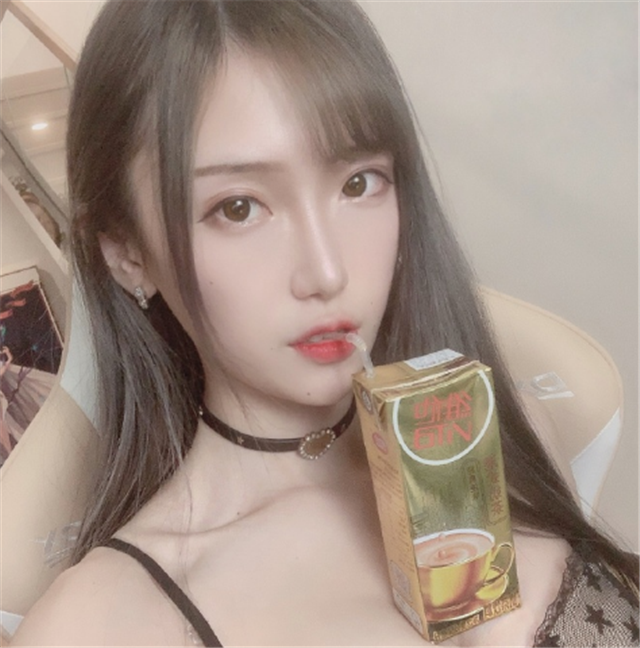 d8bee8d35a9b4b8597acbd5b95b23be0.png
