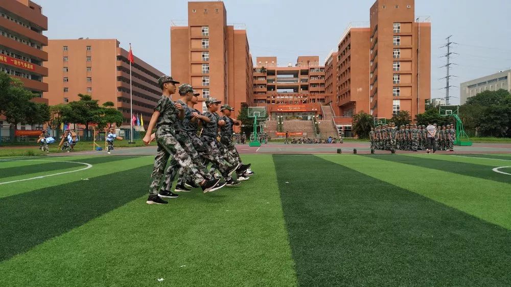 仁者不惧破茧成蝶│记玉岩天健实验学校军训之蜕变篇