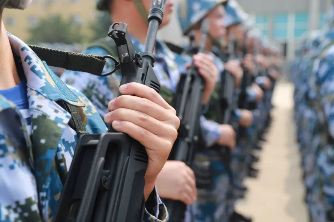 19级学员正式加入战斗序列_钢枪