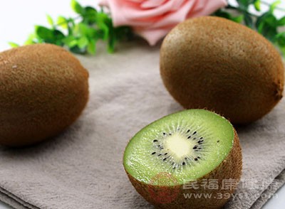 猕猴桃亦是v营养提高之品,其中的营养活性可明显促进物质图片,强壮新肌体性感内衣杨颖图片