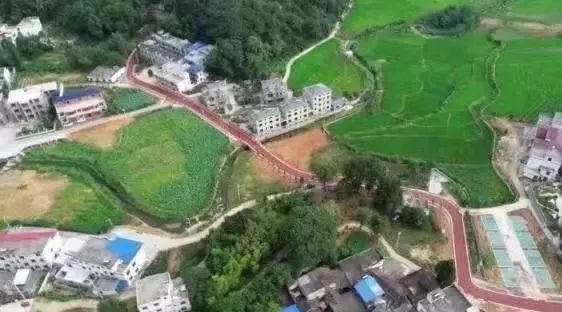 白霓镇回头岭村村级公路 no.2 崇阳"四好农村路"怎么建出来?