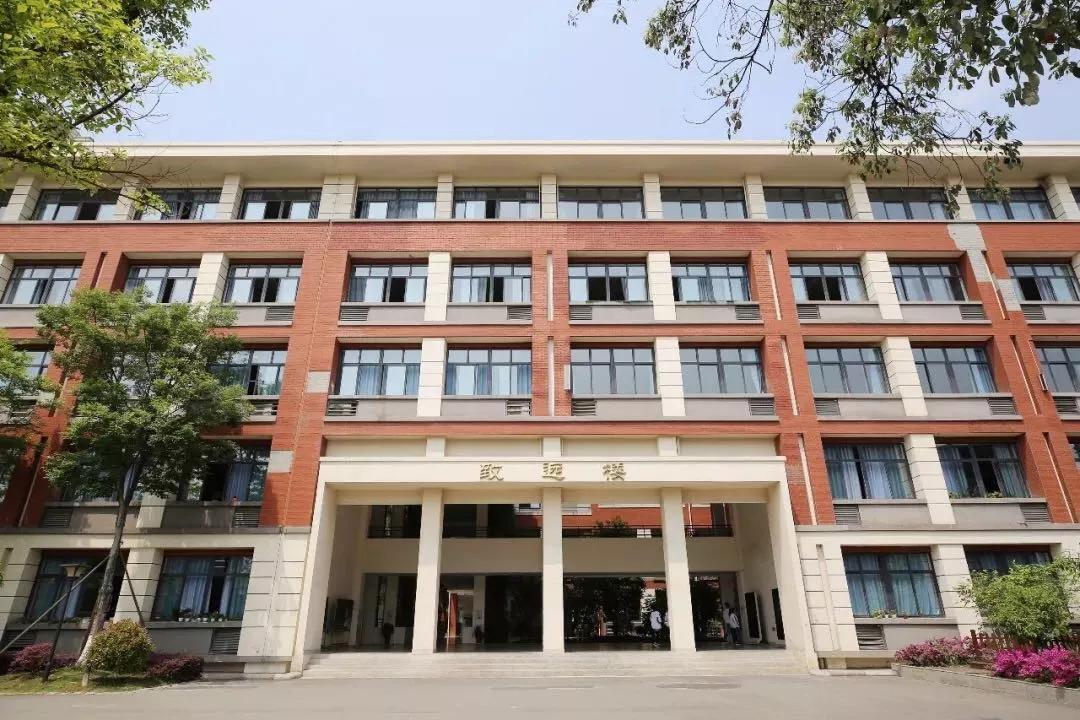 成都七中八一学校换帅,新校长是资深七系